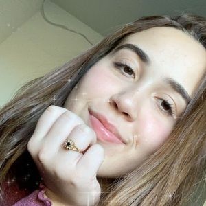 Meet your Posher, Fernanda